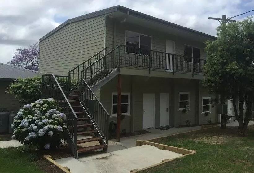 Отель Sinclairs Country Retreat