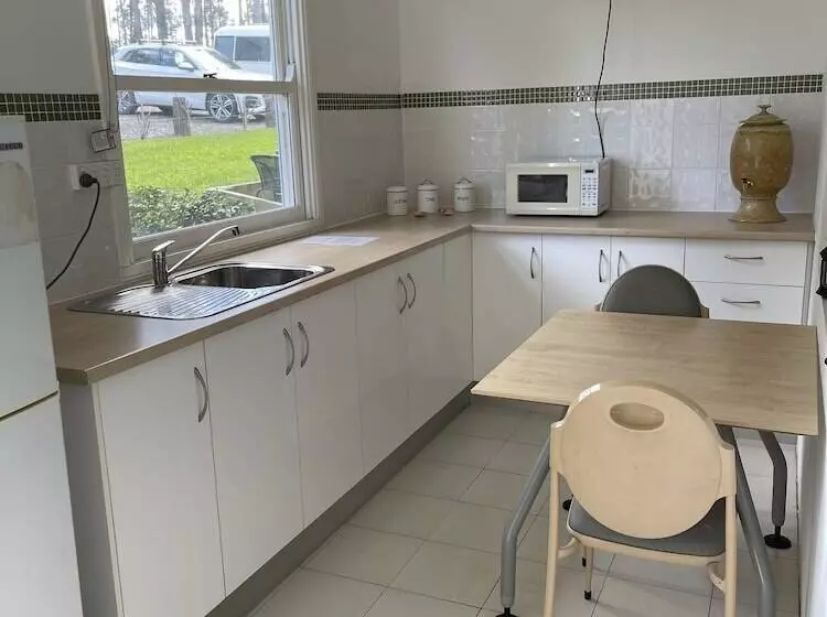 Отель Sinclairs Country Retreat