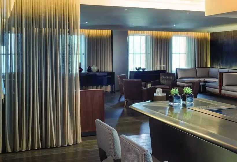 호텔 The Knickerbocker