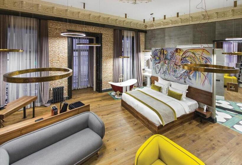 בית מלון כפרי The Public  Special Category