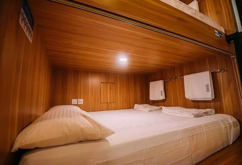 هاستل Bluewaters Pods 38 Hongkong St