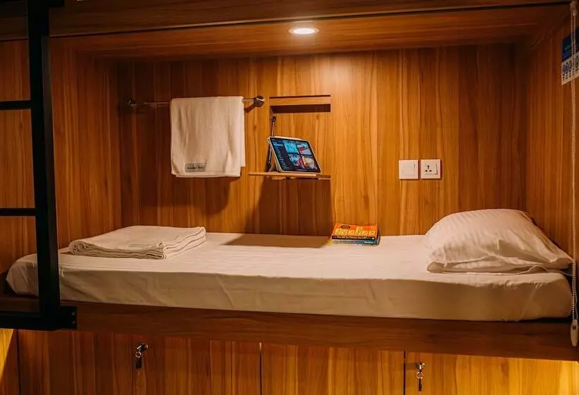 هاستل Bluewaters Pods 38 Hongkong St