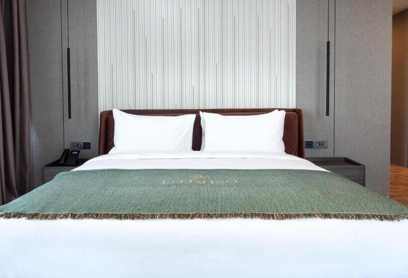 هتل La Brisa Boutique