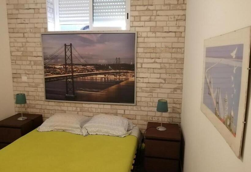 پانسیون Paradise Space