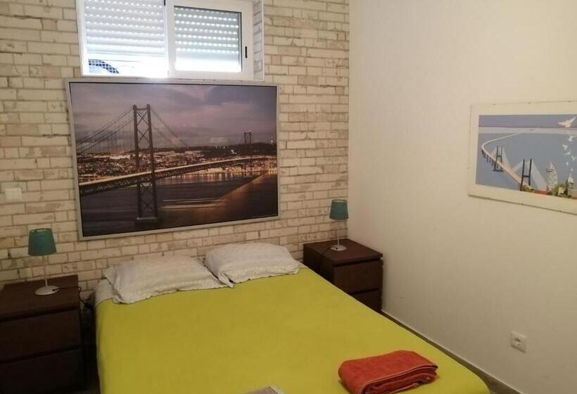 پانسیون Paradise Space