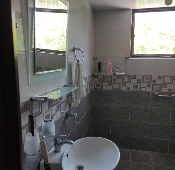 پانسیون Valdi Guest Shekvetili