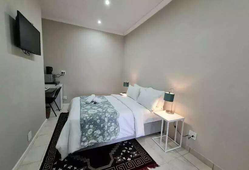 تختخواب و صبحانه The Hide On Tindale