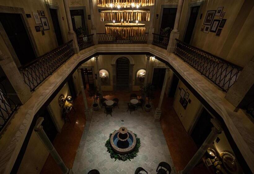 هتل Boutique Corazón Mexicano