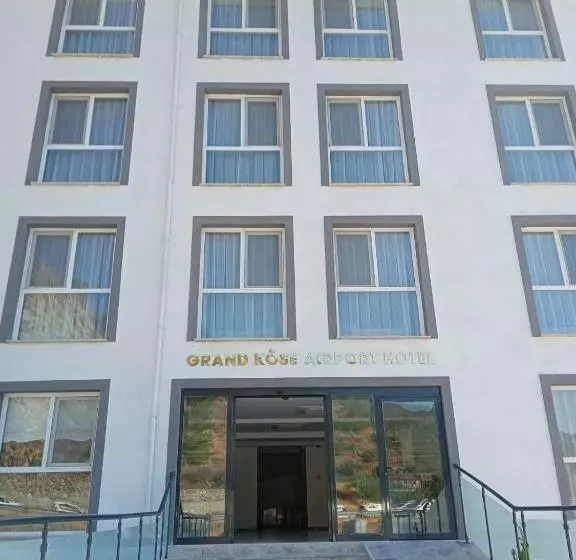 ホテル Grand Köse Ai̇rport