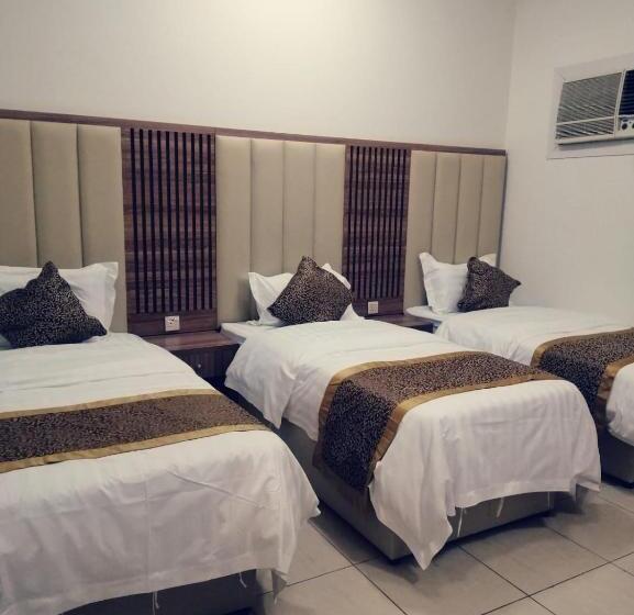 أسفار الأولى