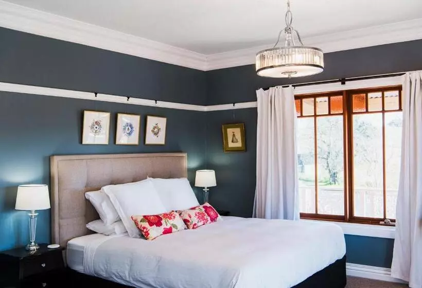 Aamiaismajoitus (B&B) Enfield House Mudgee