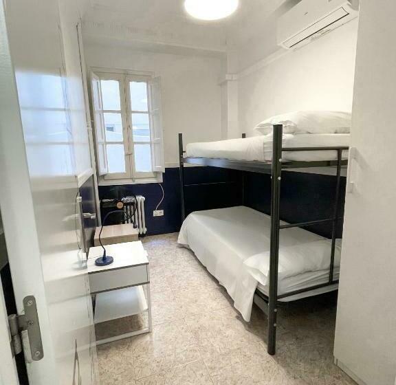 Пансион Az The Zity Hostel   Coliving