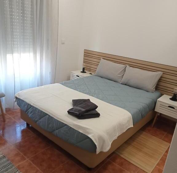 پانسیون Porta Nova Guesthouse By R Tex