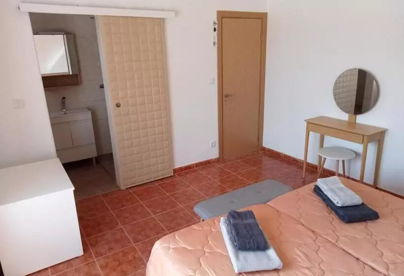 Majatalo Porta Nova Guesthouse By R Tex