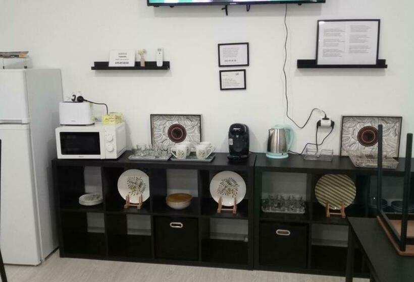 هاستل Fonte Dos Aloques