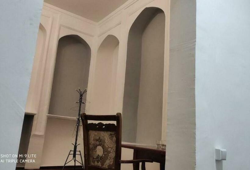 فندق Art 16th Century House