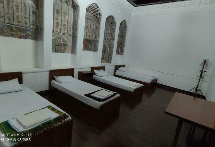 فندق Art 16th Century House