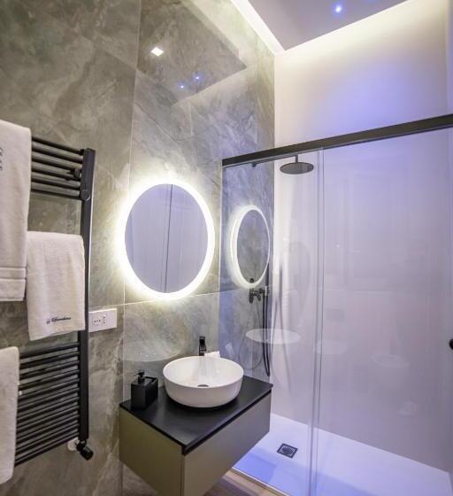 酒店 La Banchina Luxury Suites