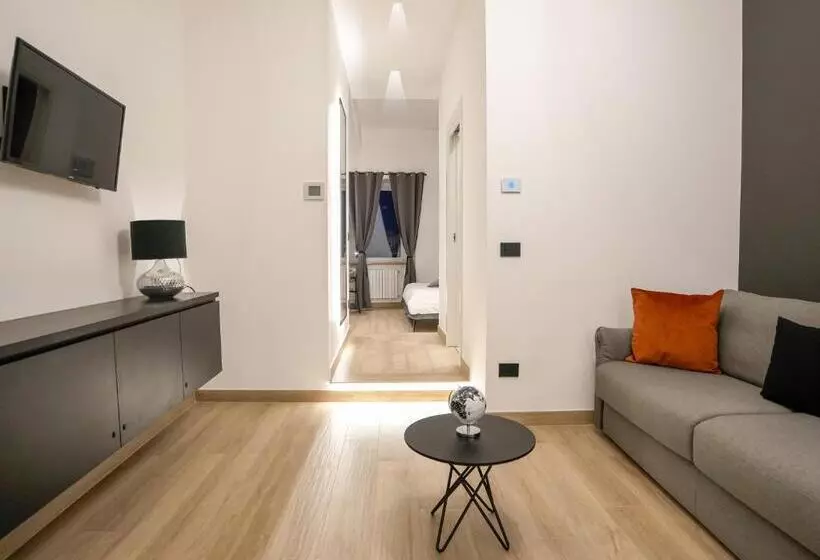 Hotelli La Banchina Luxury Suites