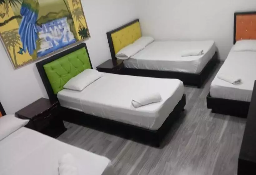 ホテル Las Flores