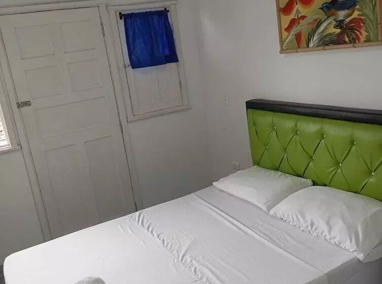 ホテル Las Flores