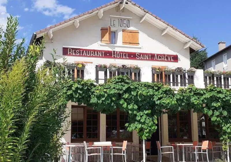 Hotelli Logis Hôtel Restaurant Le 1050