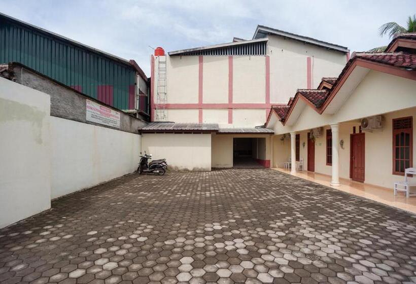 فندق Reddoorz Near Universitas Muhammadiyah Pringsewu