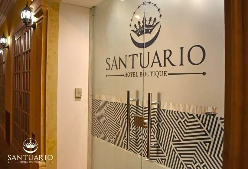 ホテル Santuario