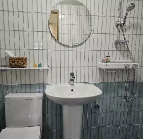Majatalo Stay Erba
