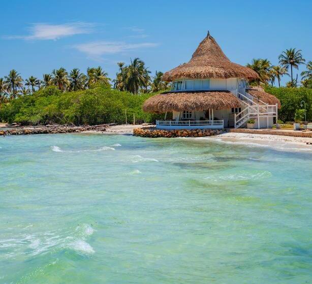 استراحتگاه Quinta Del Mar Crystal Beach