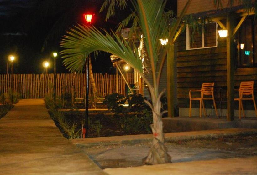 בית מלון כפרי 13 Ways Room Rentals