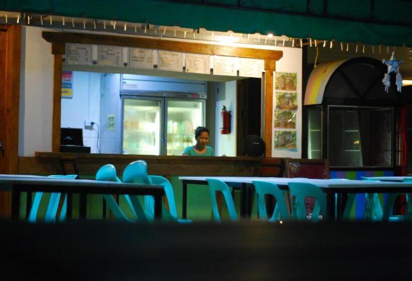 בית מלון כפרי 13 Ways Room Rentals