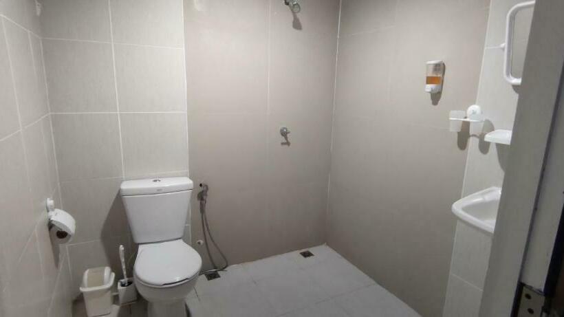 בית מלון כפרי Old Town