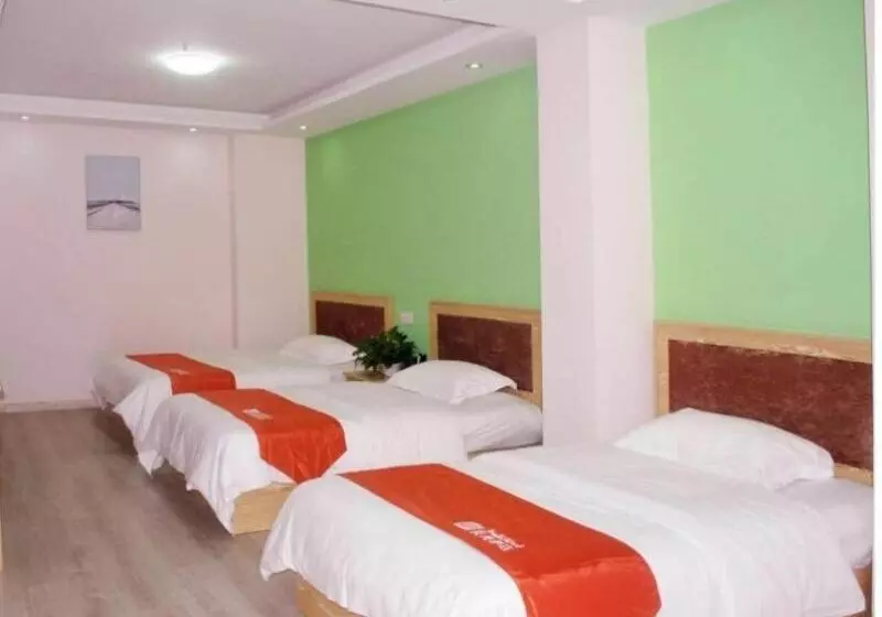 Hotelli Shell Huanggang Luotian County Fengcheng Avenue