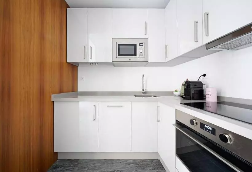 Numa I Jondo Apartments