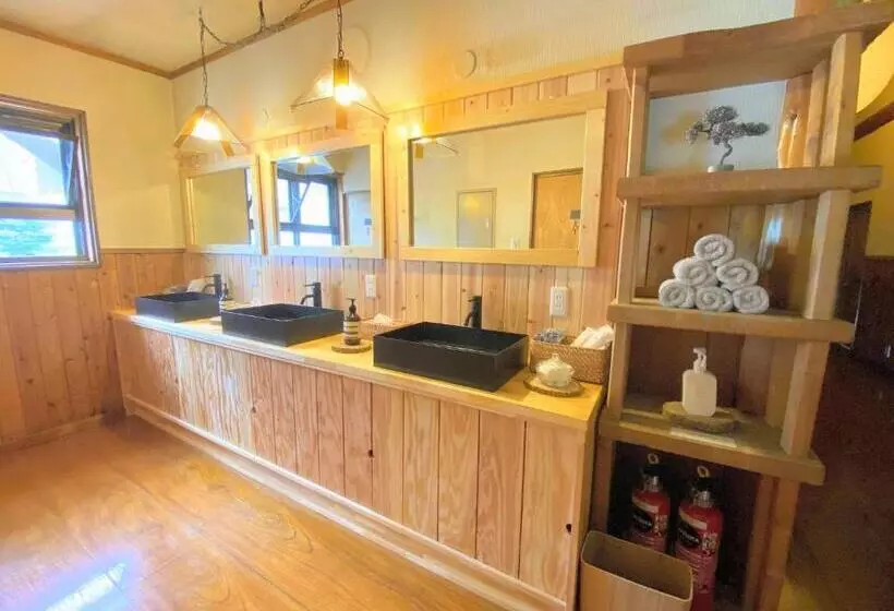 ペンション Heidi Guest House
