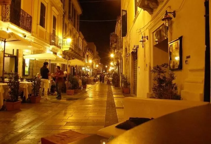 تختخواب و صبحانه Suites Florence