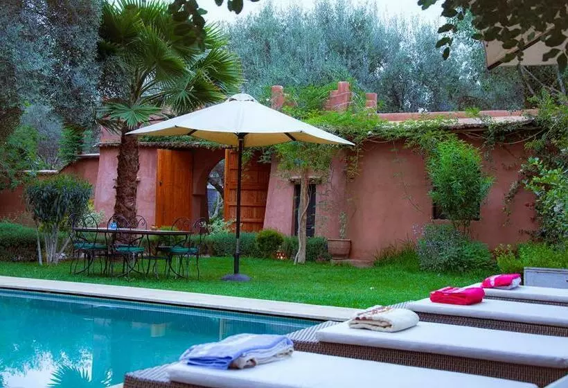 Aamiaismajoitus (B&B) Villa Atlas Secret