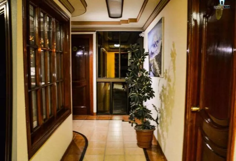 هتل Diamante Azul