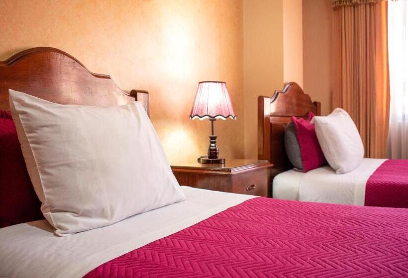 هتل Diamante Azul