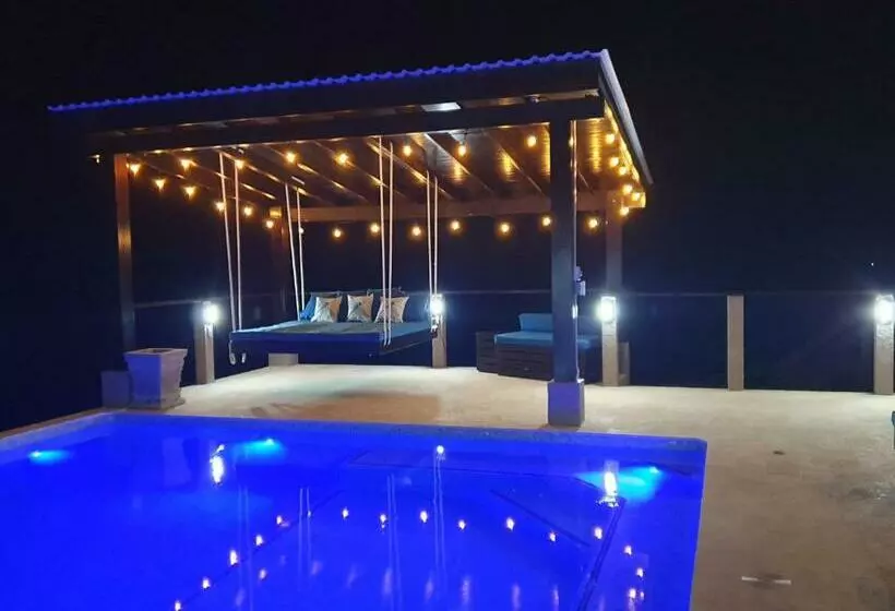 هتل Fishers Landing Boutique