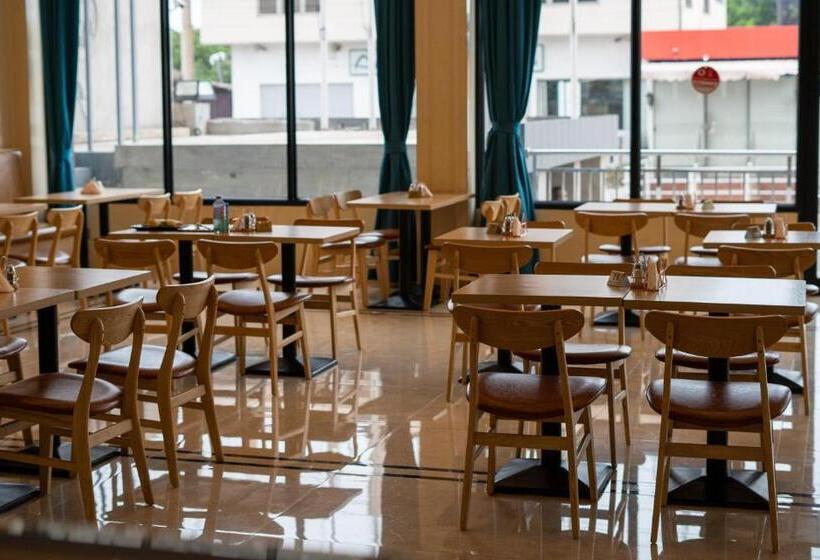 בית מלון כפרי G.c Royal