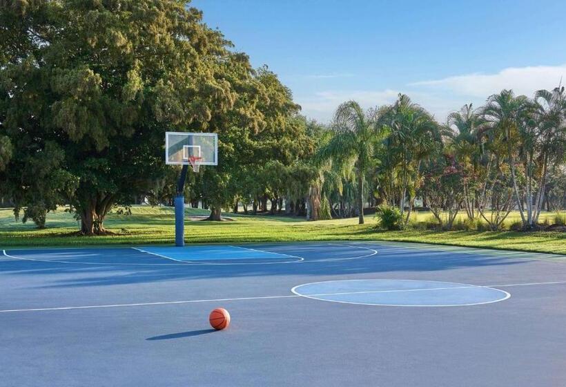 בית מלון כפרי Sandpiper Bay Allinclusive, Trademark Collection By Wyndham