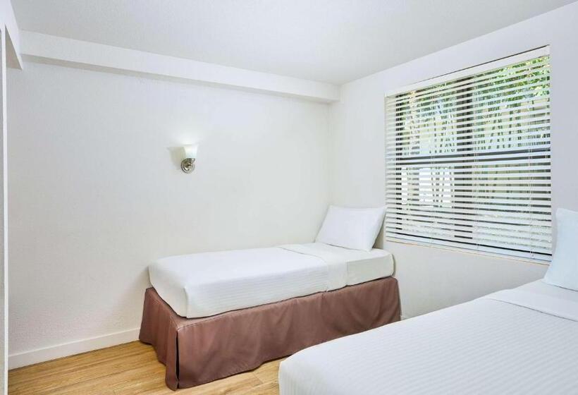 בית מלון כפרי Sandpiper Bay Allinclusive, Trademark Collection By Wyndham