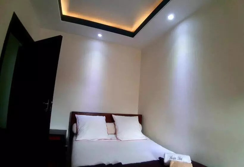 Human Hotel Ivato