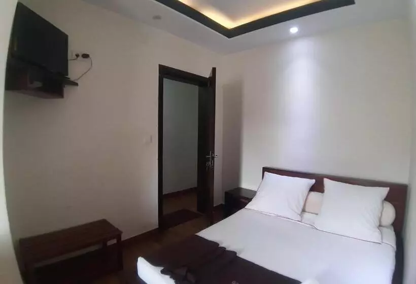 Human Hotel Ivato