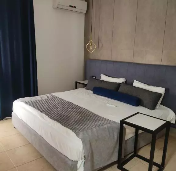 Jericho Resort Village