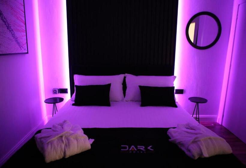 هتل Dark Boutique