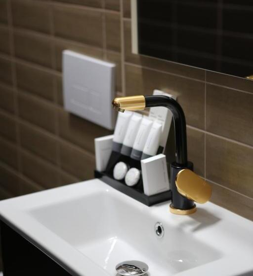 هتل Dark Boutique