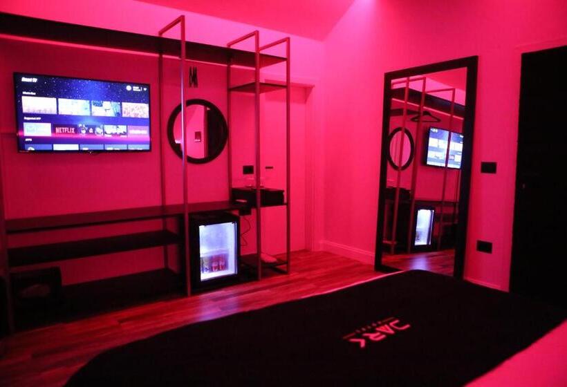 هتل Dark Boutique